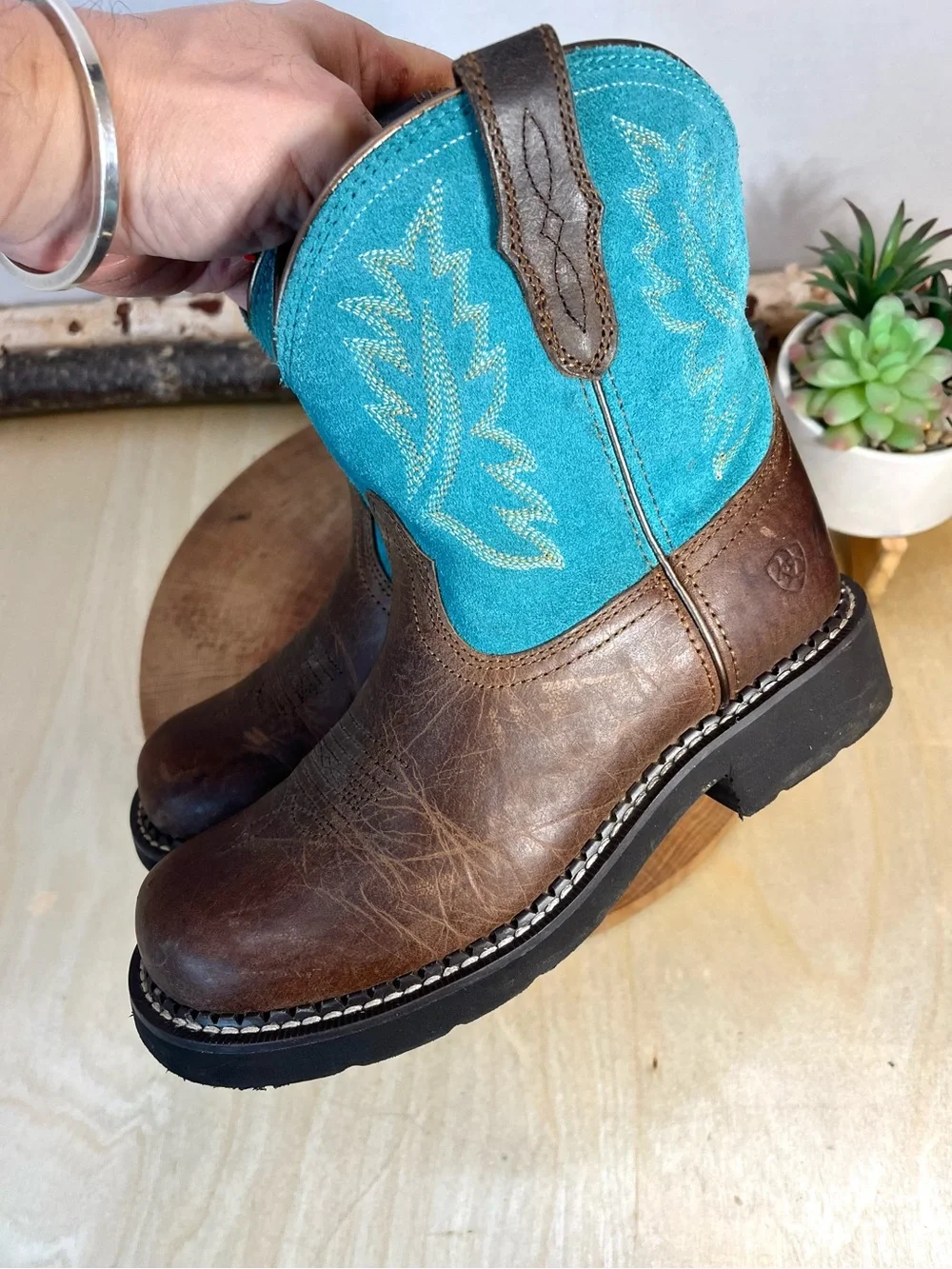 Ariat kid fatbaby